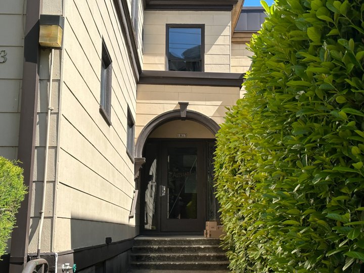Altstadt Apartments, Portland, OR
